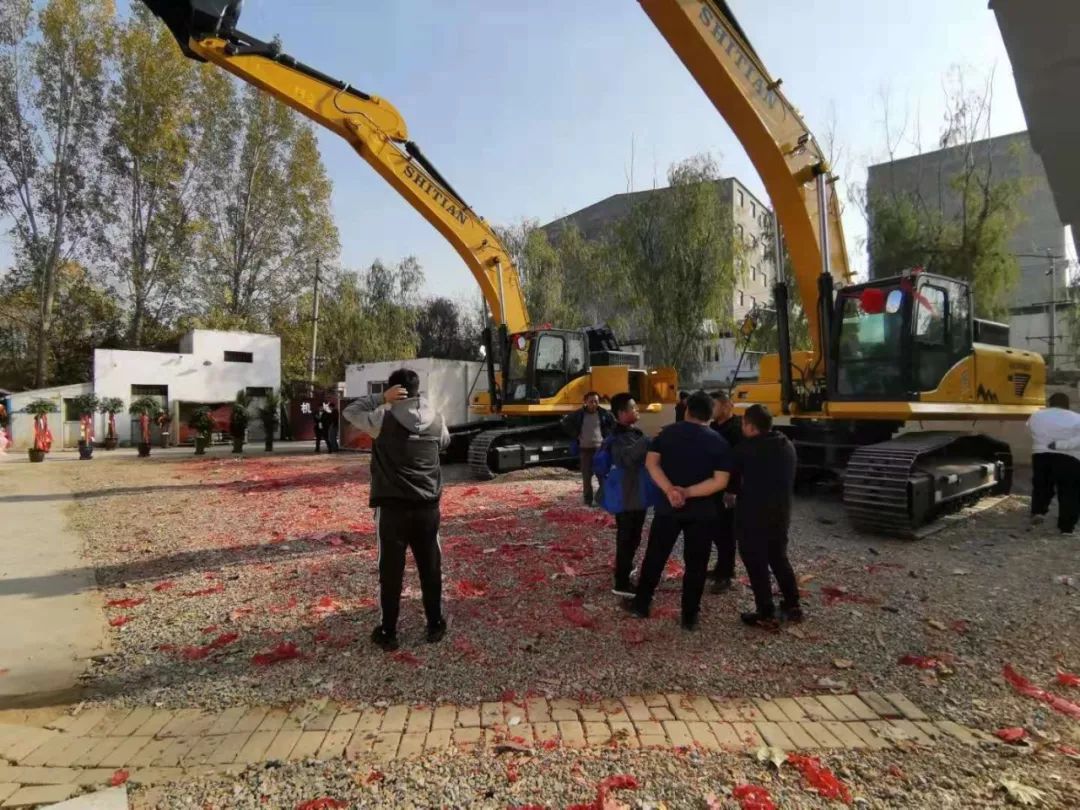 The New Product Launch Conference of Shitian Heavy Industry was held in Zhengzhou.