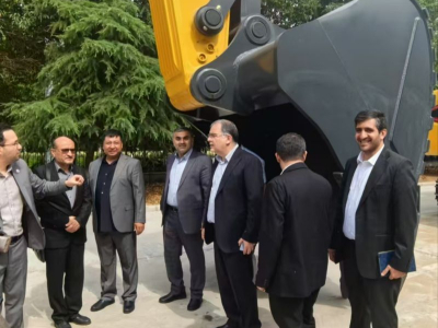 The governor of Iran's Zanjan Province, Mohsen Afsharqi, and his party of 10 people came to Jining Hi-tech Zone to carry out business negotiations