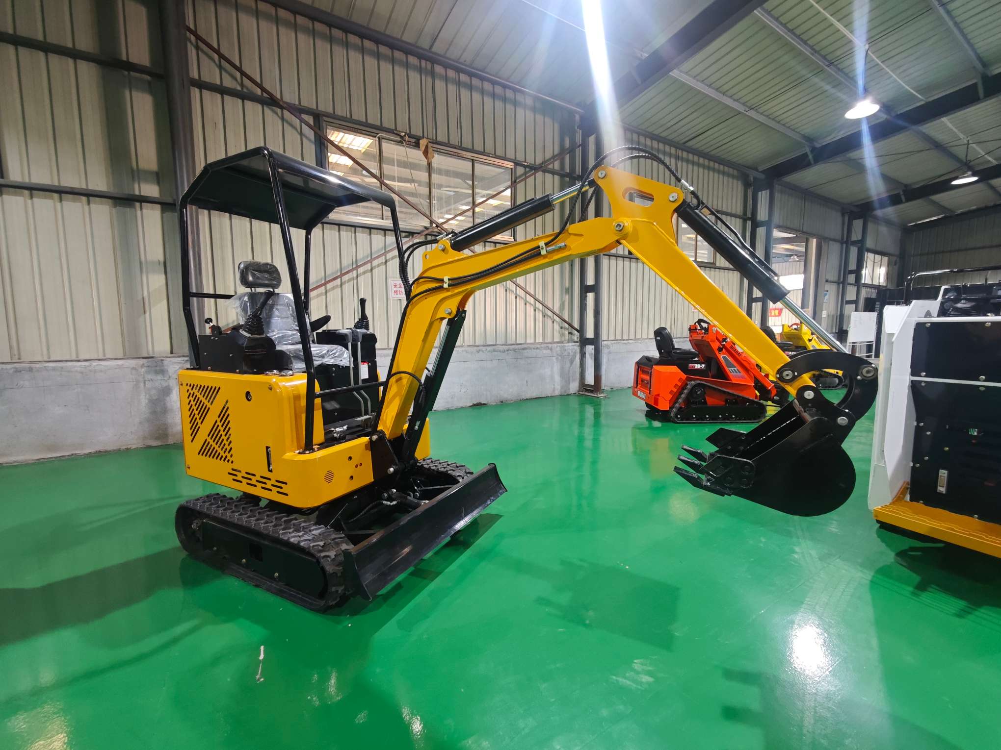 Excavatrice de 2,2 tonnes Excavatrice de 2,2 tonnes