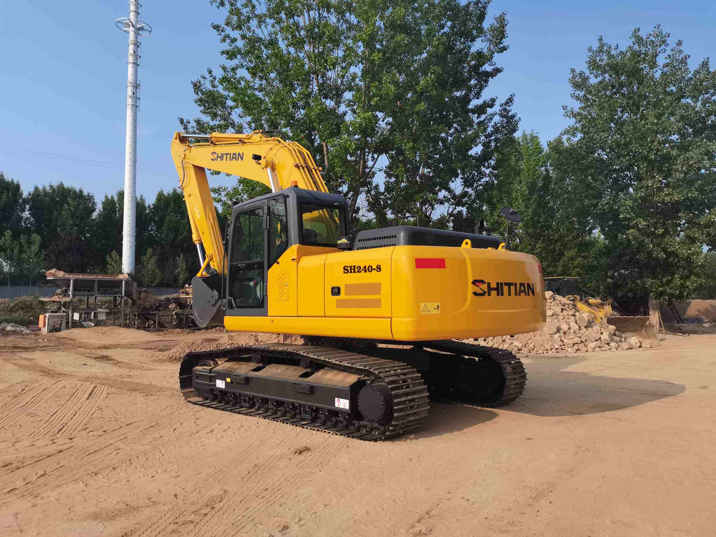 24-ton Medium-sized Excavator 24-ton Medium-sized Excavator