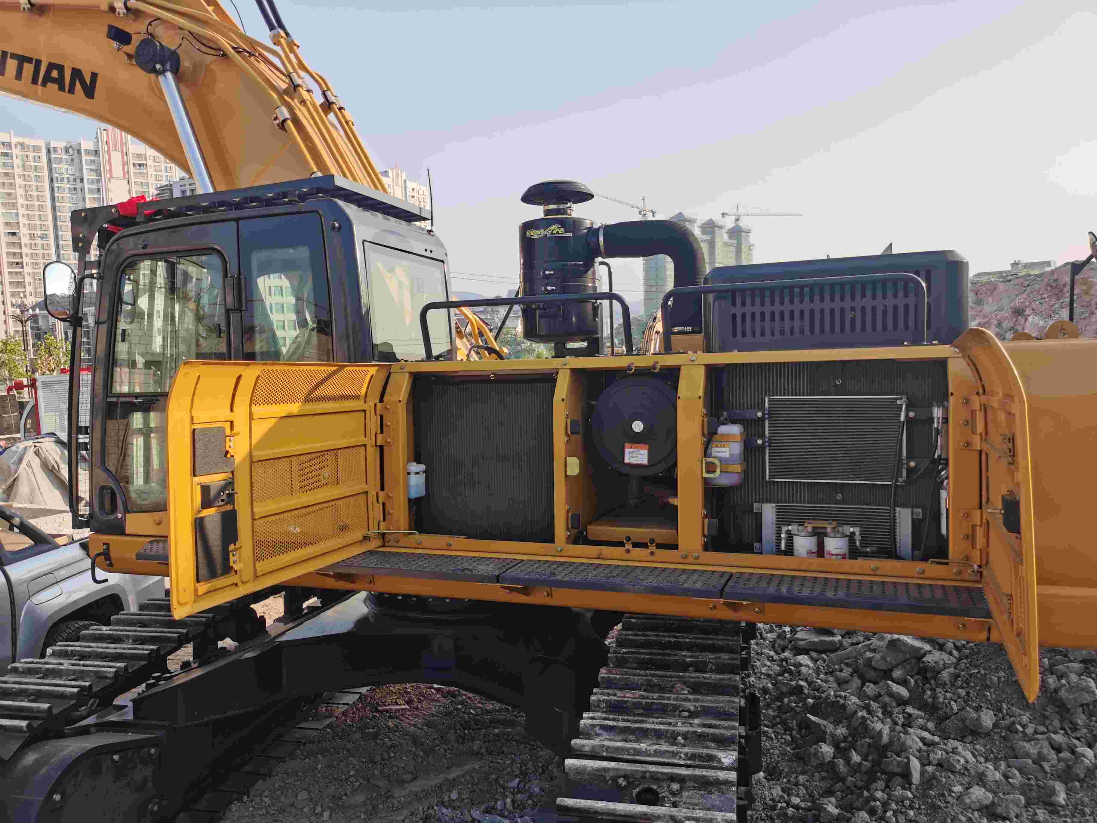 68 Ton Crawler Excavator