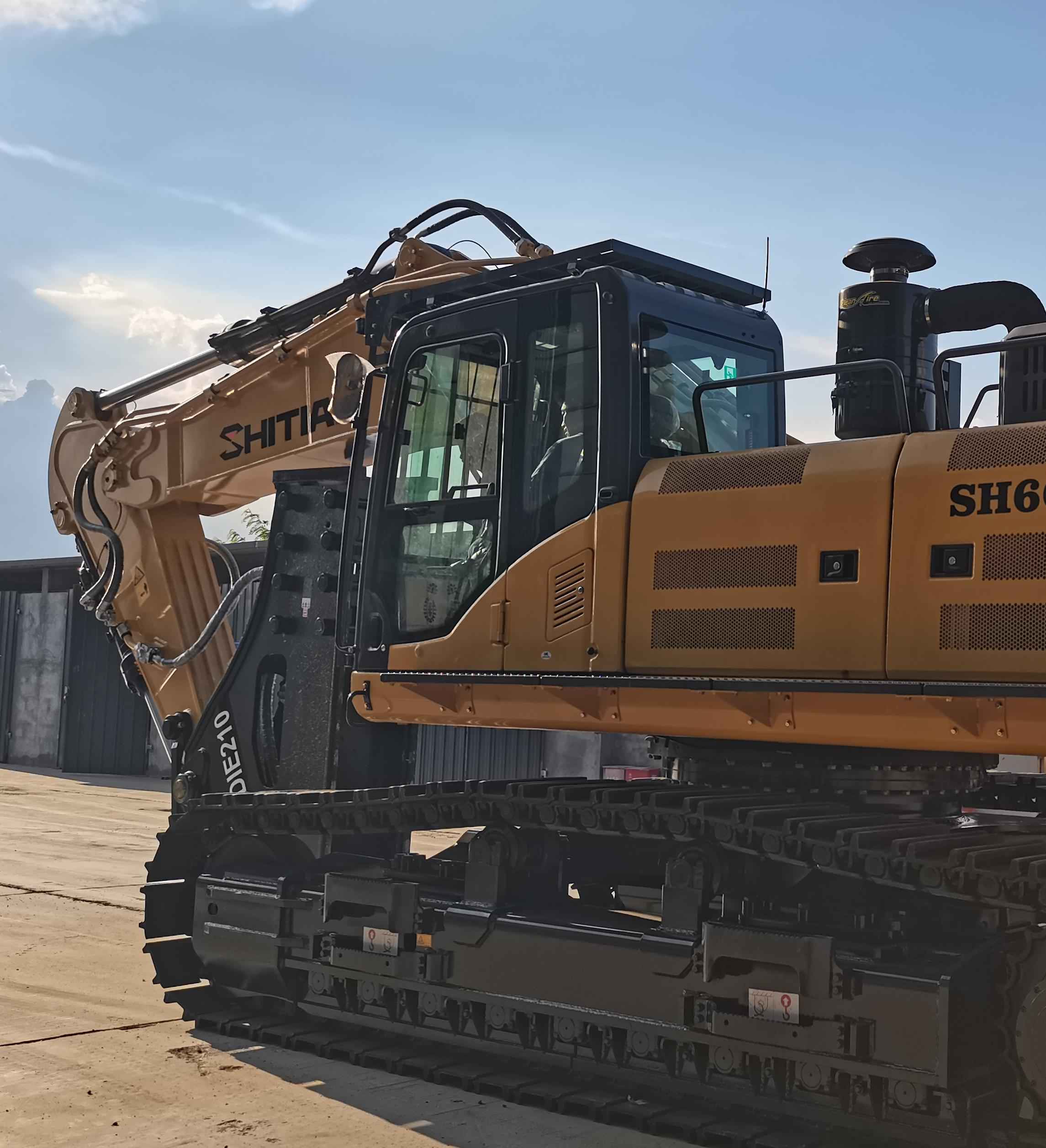 68 Ton Crawler Excavator