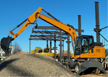 حفارة ذات عجلات بوزن 1.8 طن